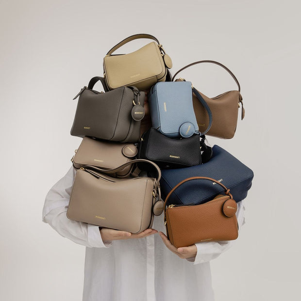 <h3>Handbags</h3>